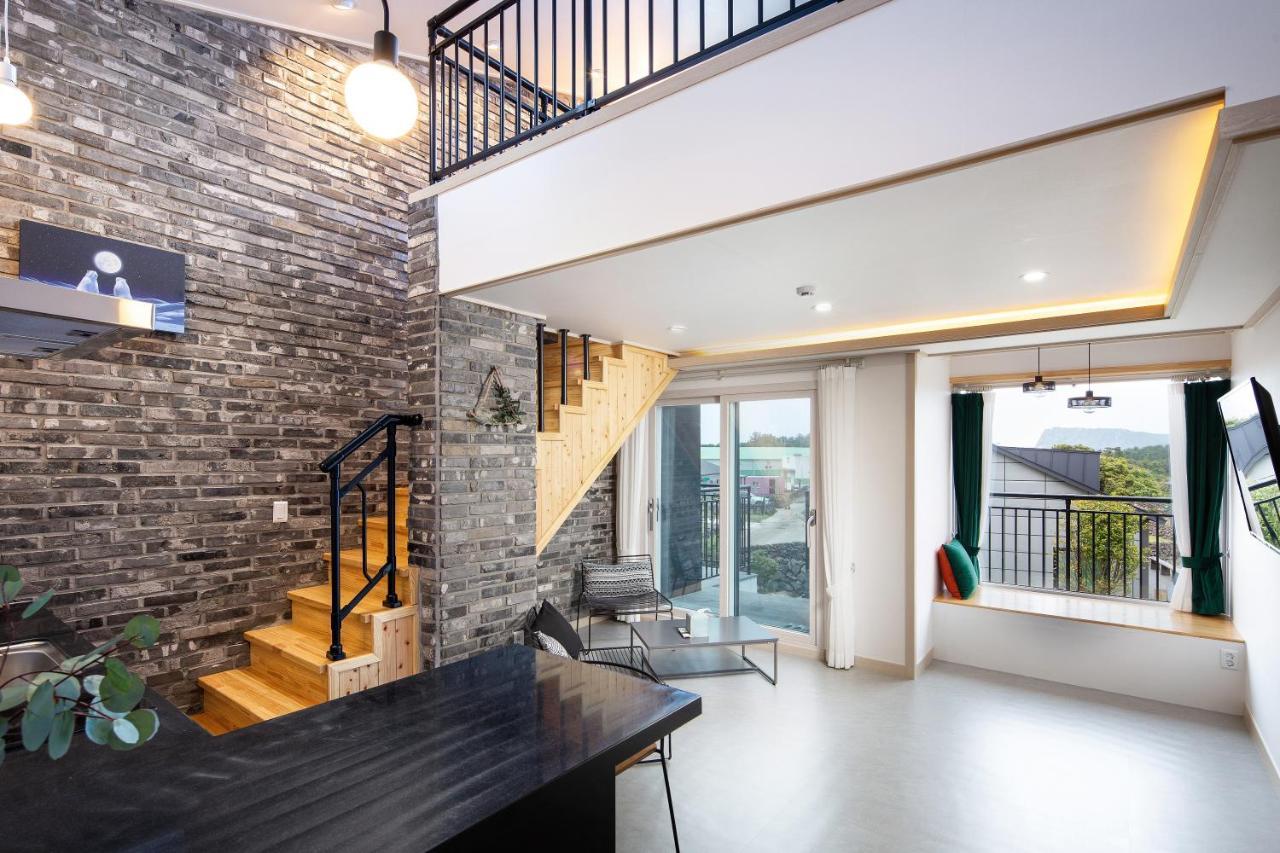Jeju Abientot Villa ซอกวีโพ ภายนอก รูปภาพ